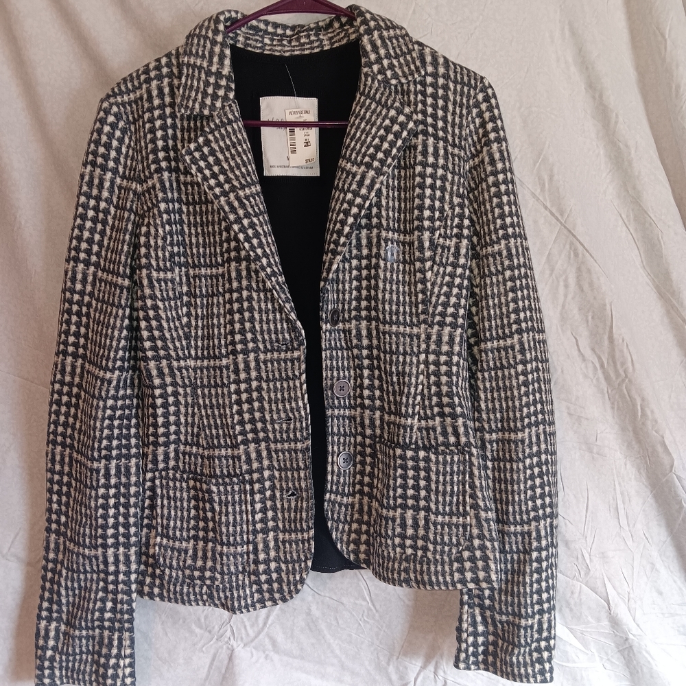 Woman's Aeropostale blazer NWT button up with pockets size M